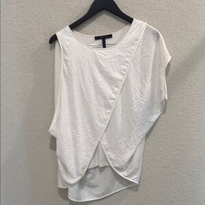 BCBG Max Azaria White Sleeveless Women's Top Size small